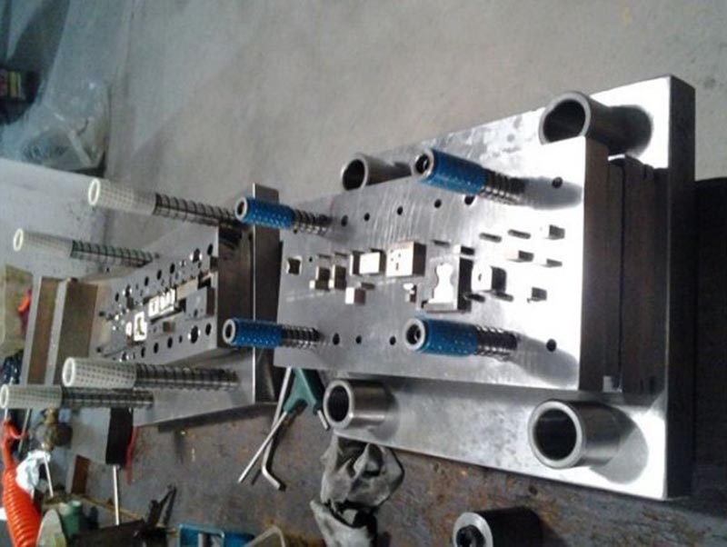 南华模具制造-12